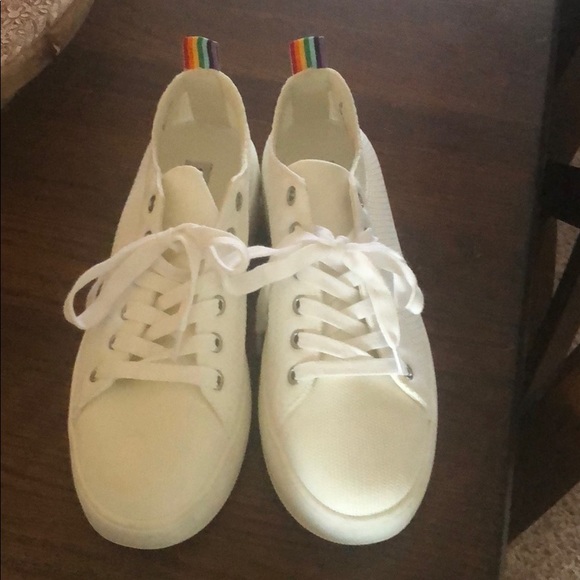 bardo sneaker steve madden